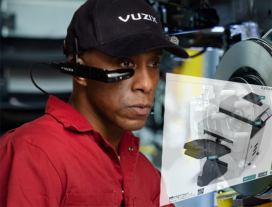 Vuzix社スマートグラス「M400」を活用したデジタルマニュアルソリューションをXR総合展に出展