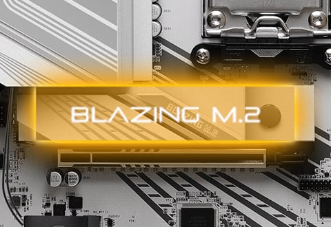 Blazing M.2スロットを装備