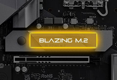 Blazing M.2スロットを装備