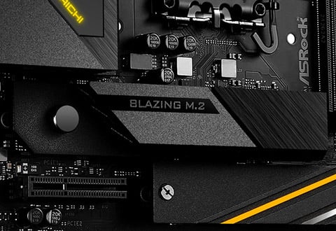 Blazing M.2スロットを装備