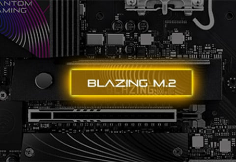 Blazing M.2スロットを装備