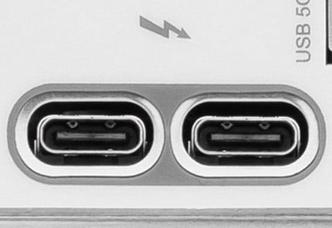 Thunderbolt 4ポートを搭載