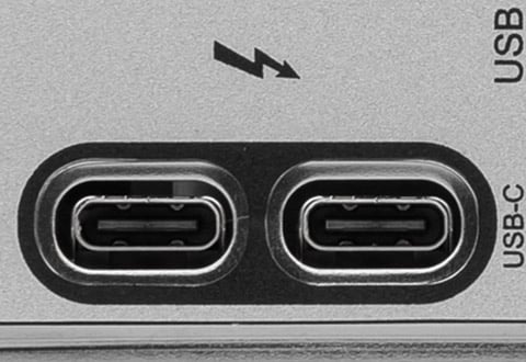 Thunderbolt 4ポートを搭載